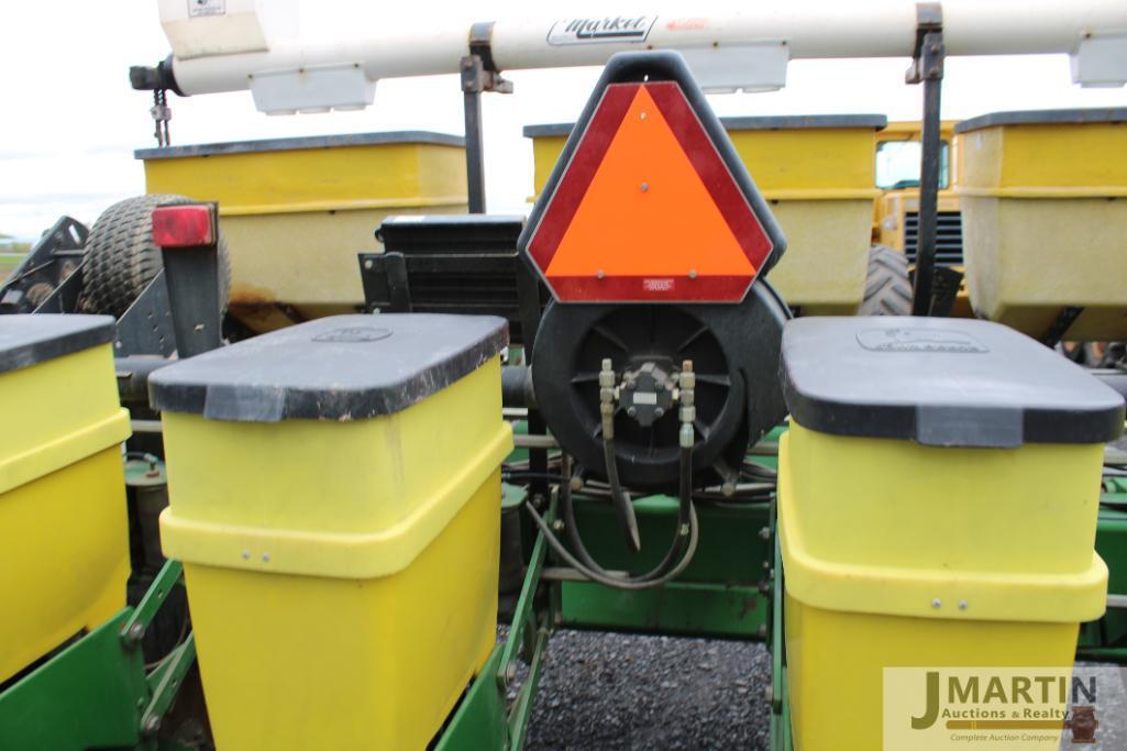 JD 1780 6 row planter