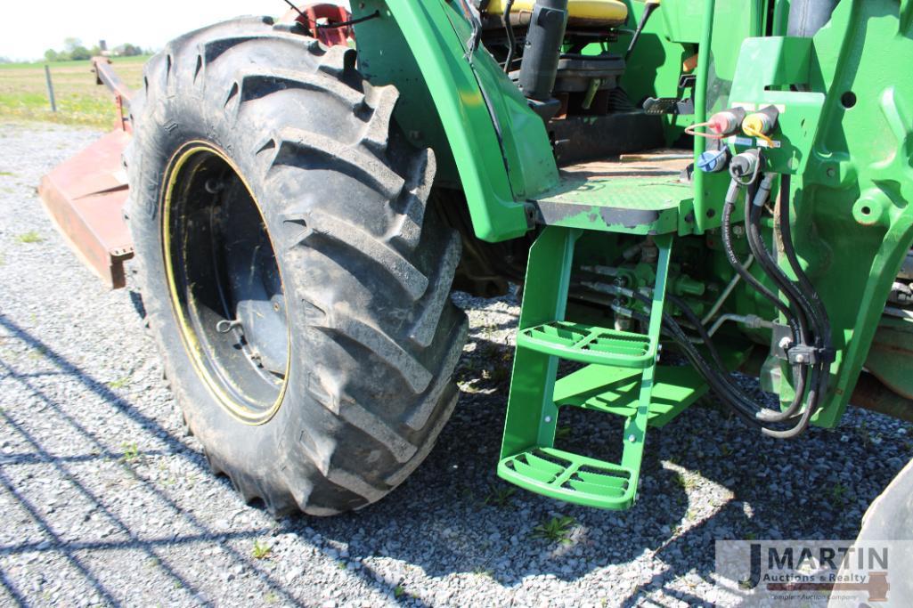 2015 JD 6105D tractor w/ loader
