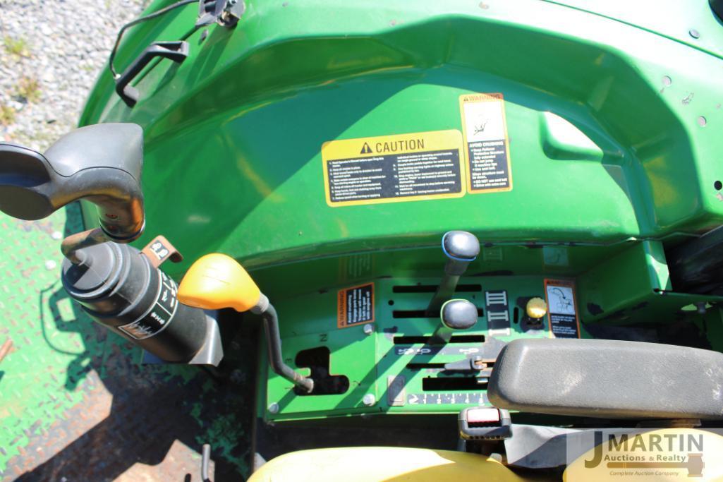 2015 JD 6105D tractor w/ loader