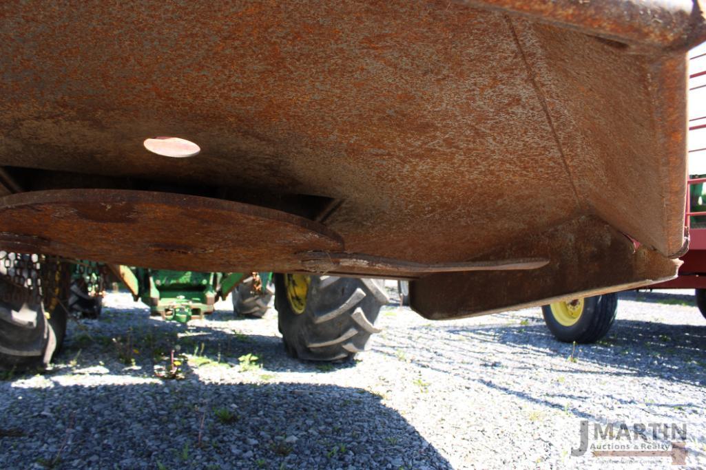 2015 JD 6105D tractor w/ loader