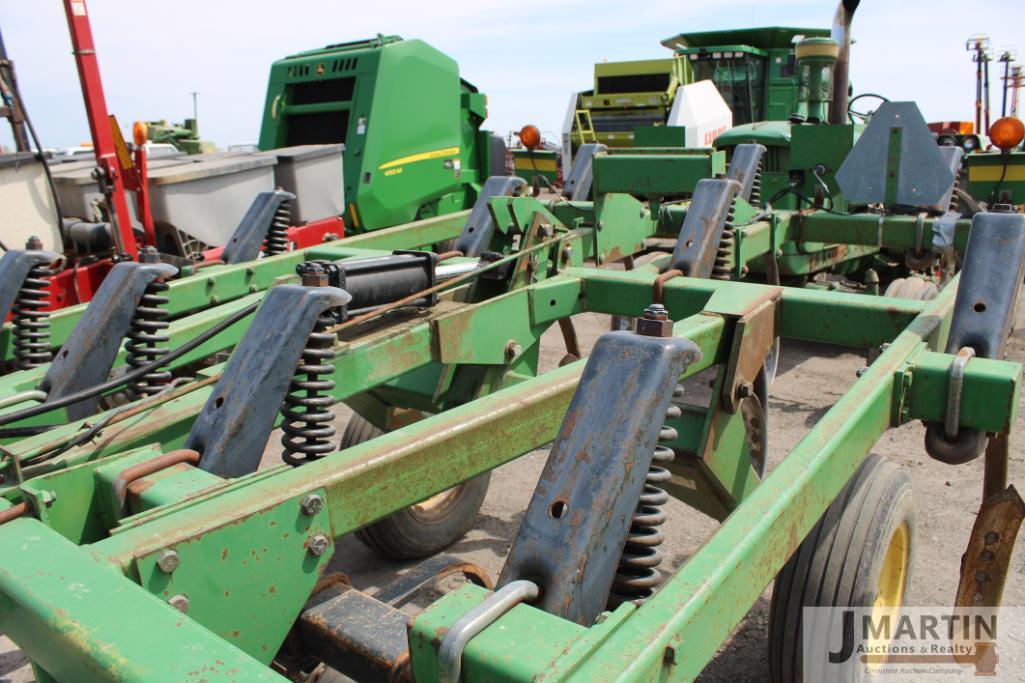 JD 714 7 shank disc
