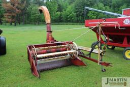 IH 350FH harvester
