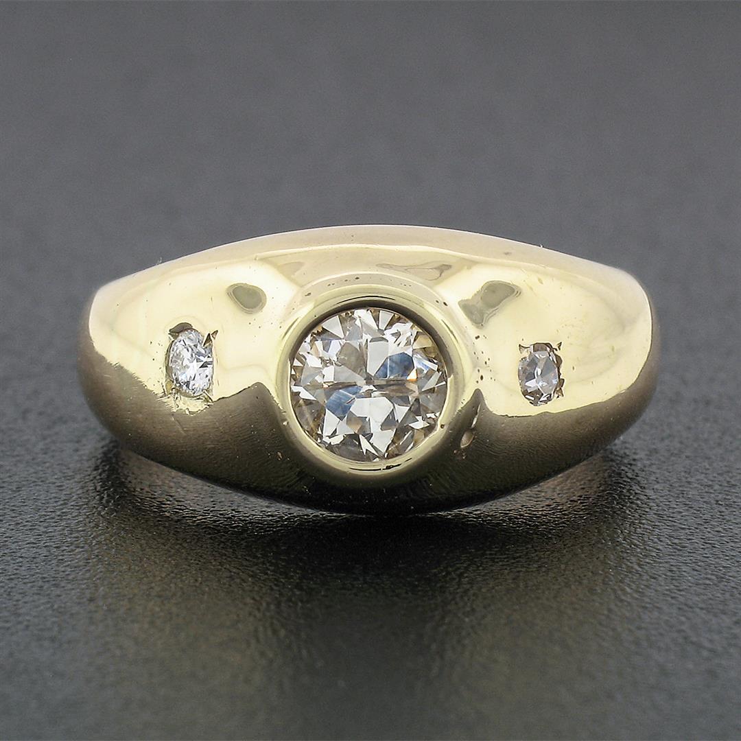 Men's Vintage 14K Gold 0.62 ctw 3 Stone Diamond Domed Polished Wedding Band Ring