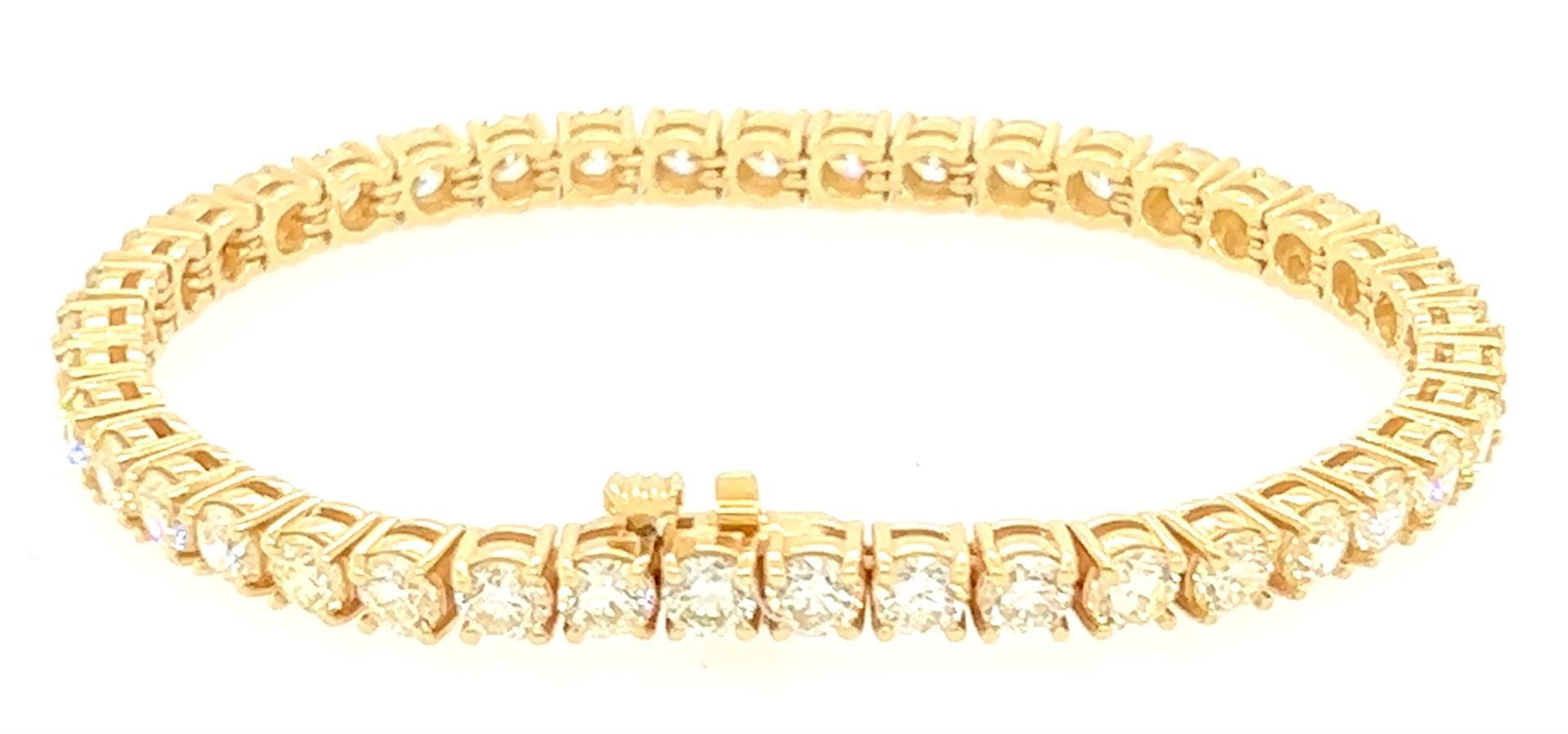 12.34 ctw Diamond Tennis Bracelet - 14KT Yellow Gold