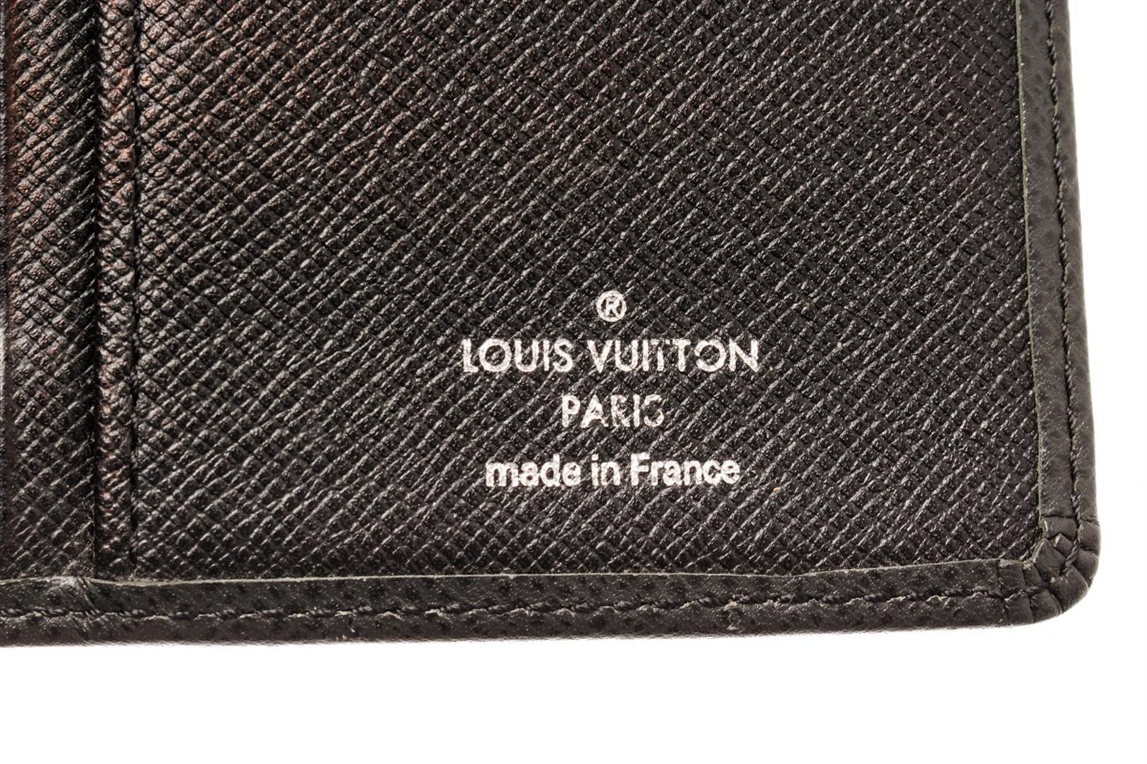 Louis Vuitton Black Taiga Leather Portefeuille Brazza Wallet