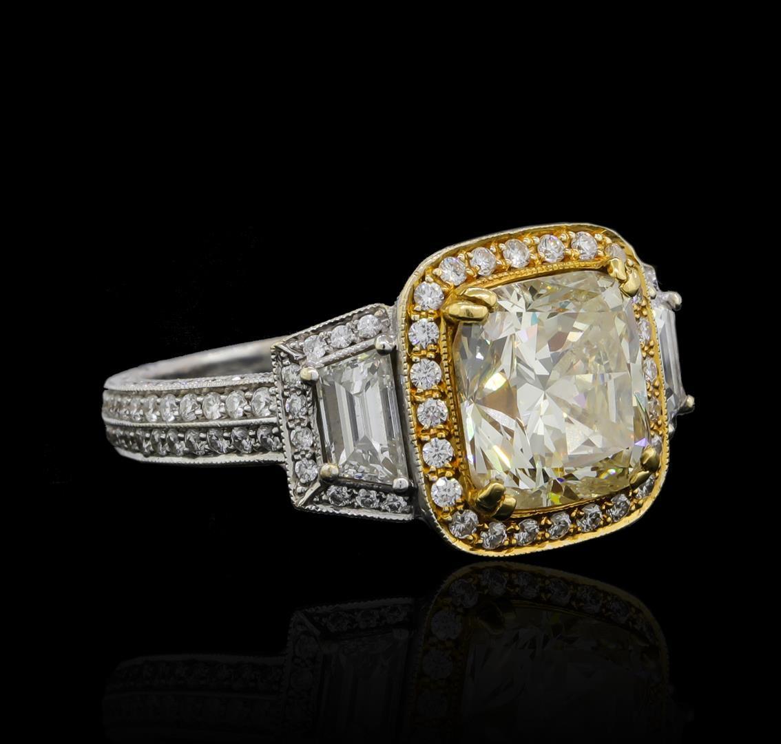 6.06 ctw Diamond Ring - 18KT White and Yellow Gold