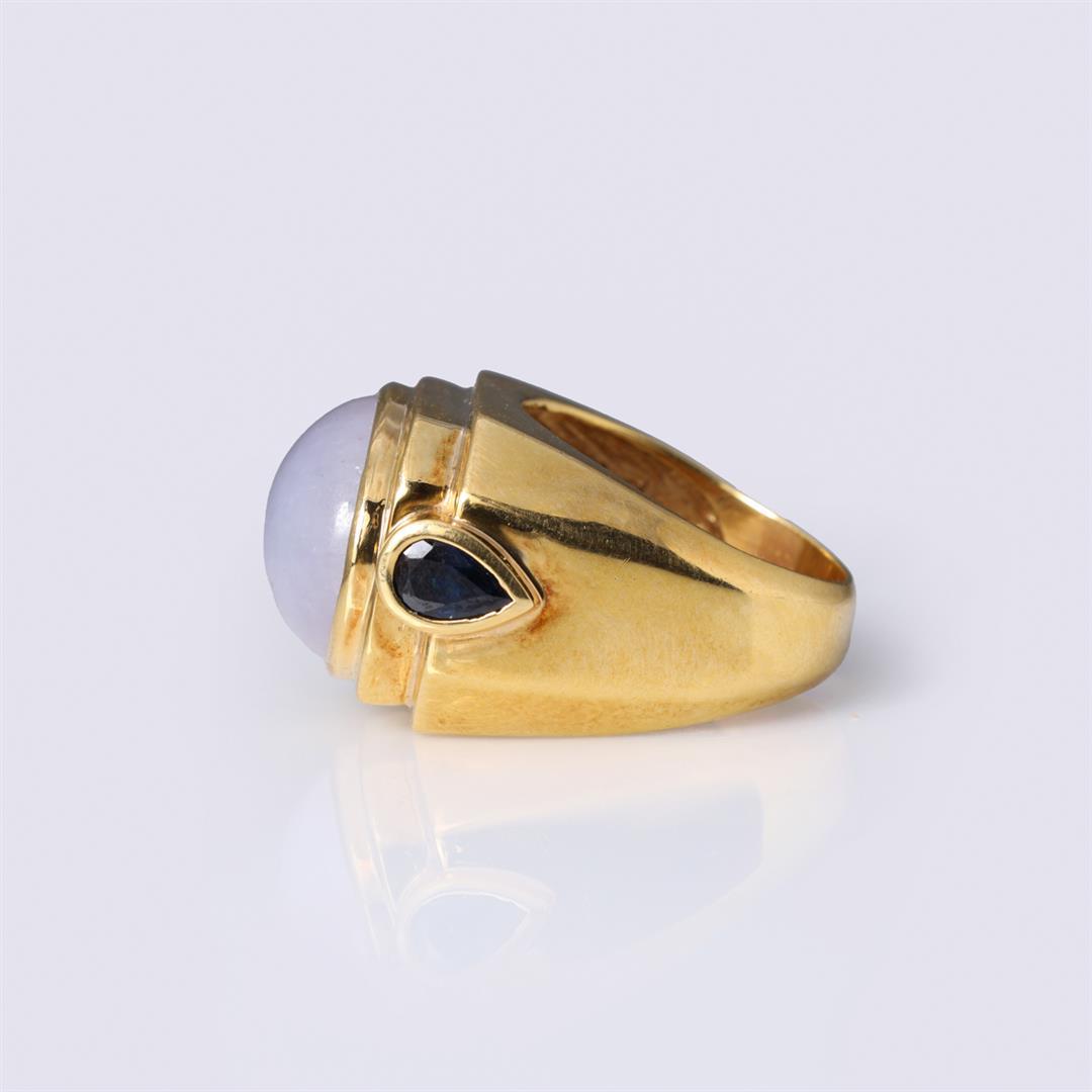 18K Yellow Gold Jadeite & Sapphire Ring