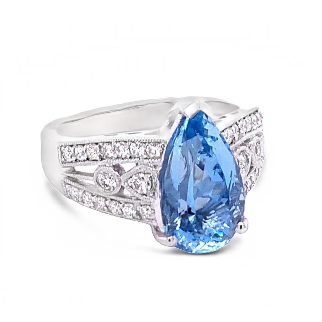 3.09 ctw Aquamarine and 0.42 ctw Diamond Platinum Ring