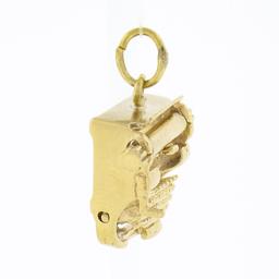 Vintage 14k Yellow Gold Mechanical Detailed Typewriter Collectible Charm Pendant