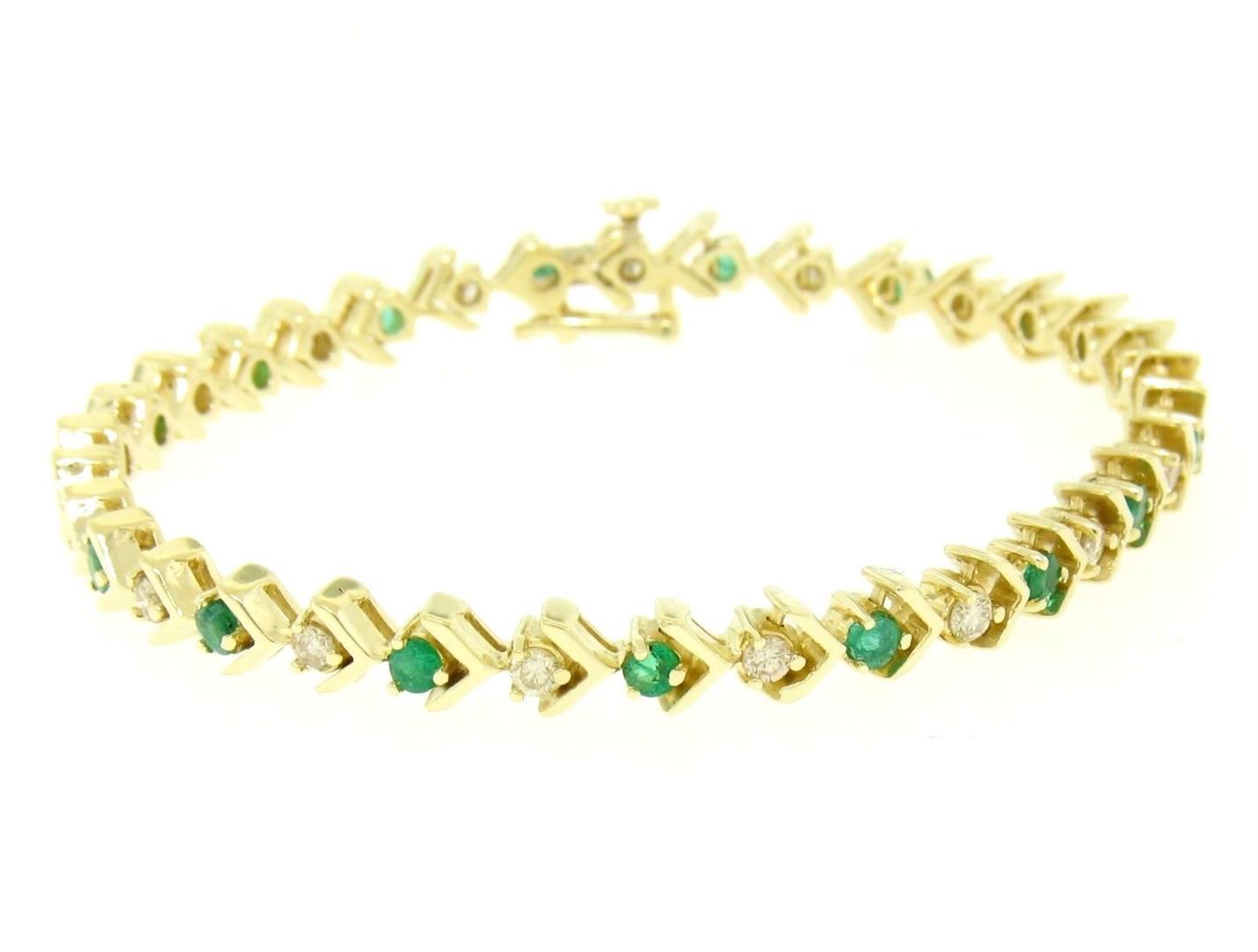 14k Yellow Gold 1.87 ctw Round Brilliant Diamond & Emerald Line Tennis Bracelet