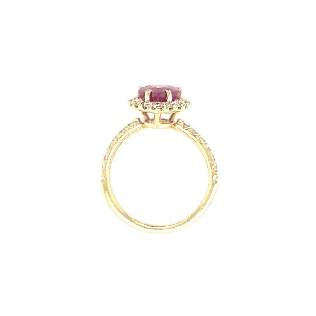 2.85 ctw Ruby & Diamond Ring - 14KT Yellow Gold