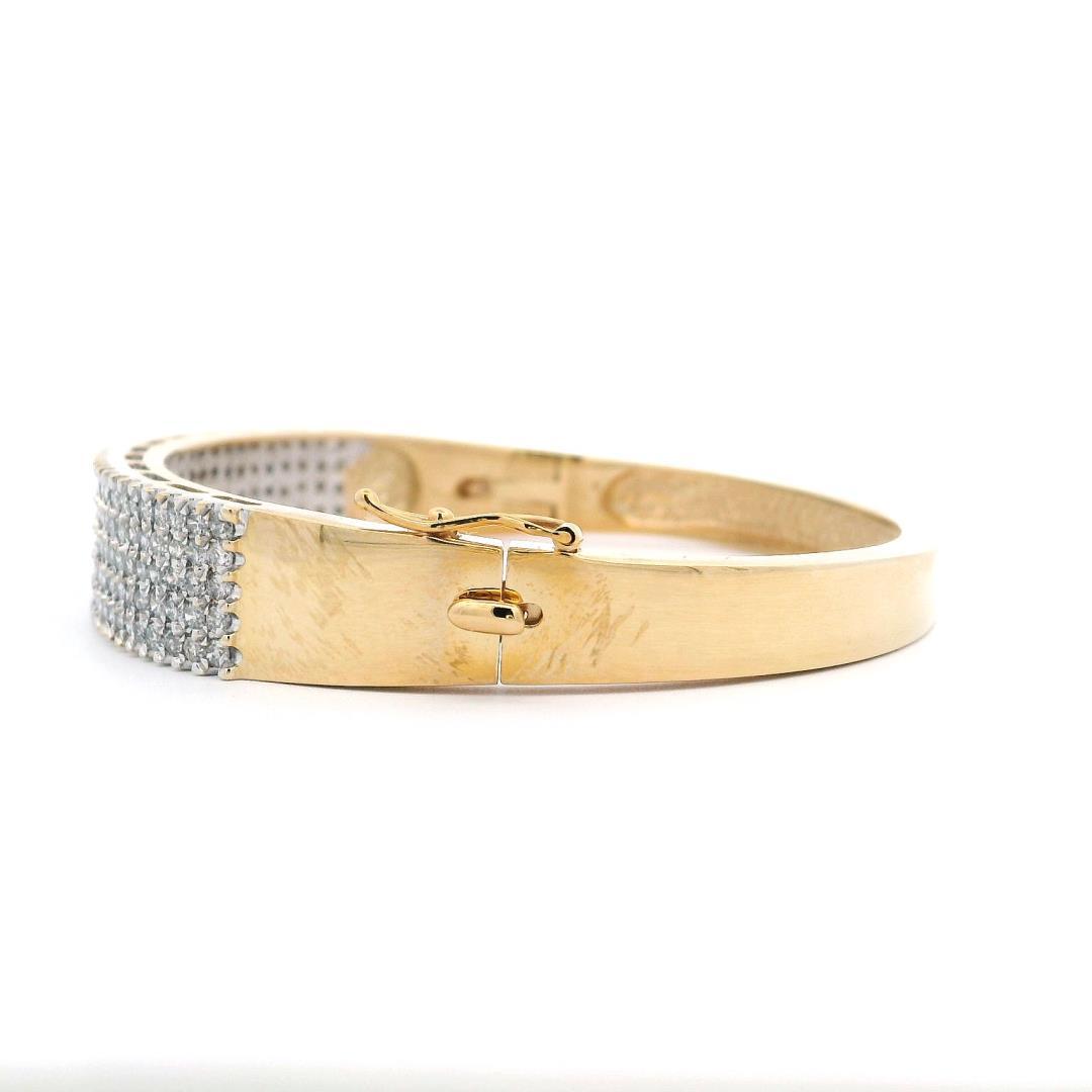 14KT Yellow Gold 3.50 ctw Diamond Bangle Bracelet