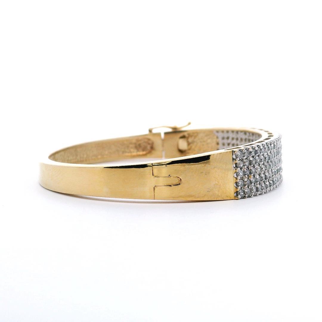 14KT Yellow Gold 3.50 ctw Diamond Bangle Bracelet
