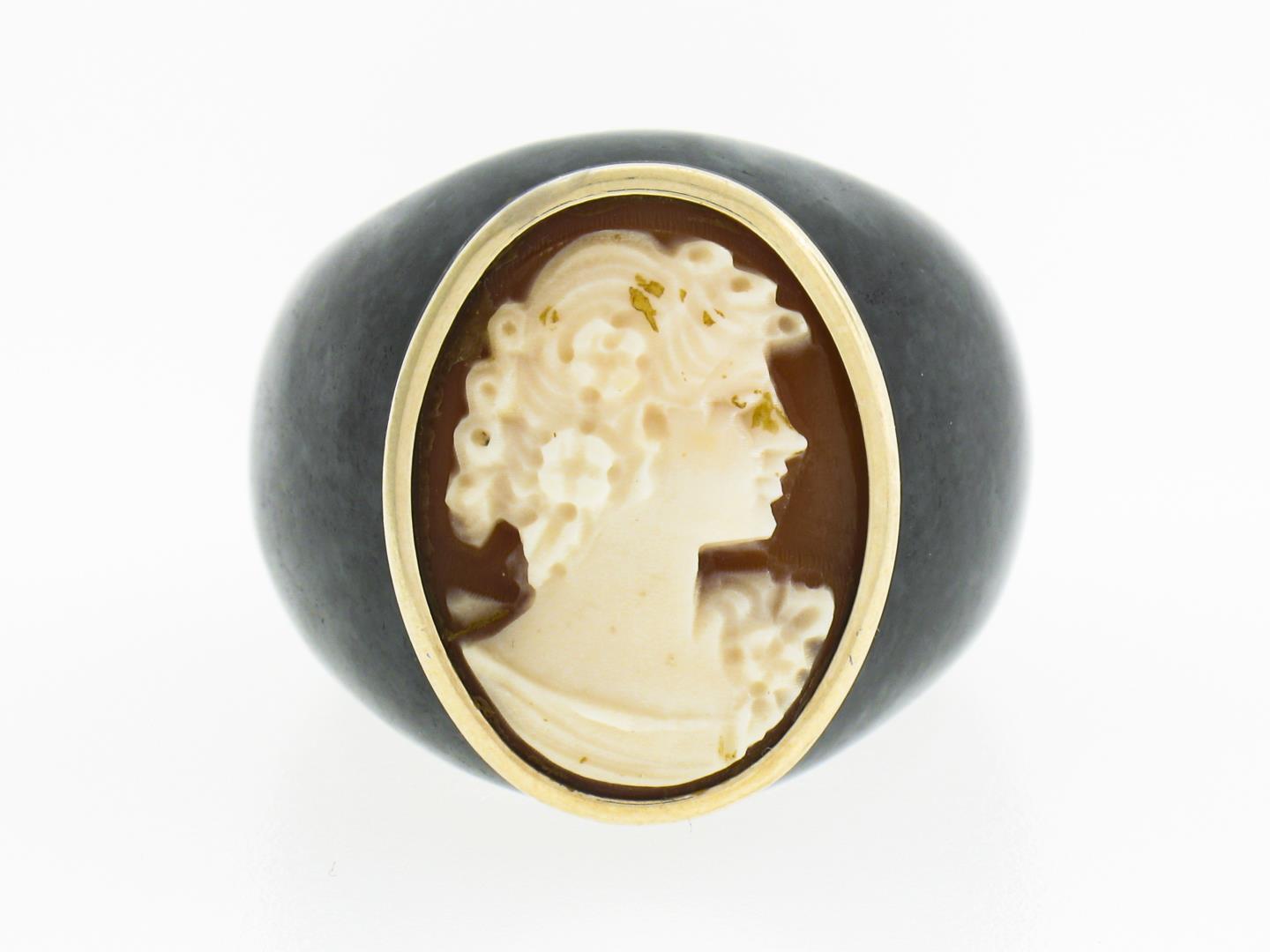 Vintage Carved Black Stone Wide Band Ring w/ 10k Gold Bezel Set Shell Cameo