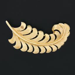 Vintage 14K Yellow Gold Detailed Textured Finish Large Feather Brooch Pin