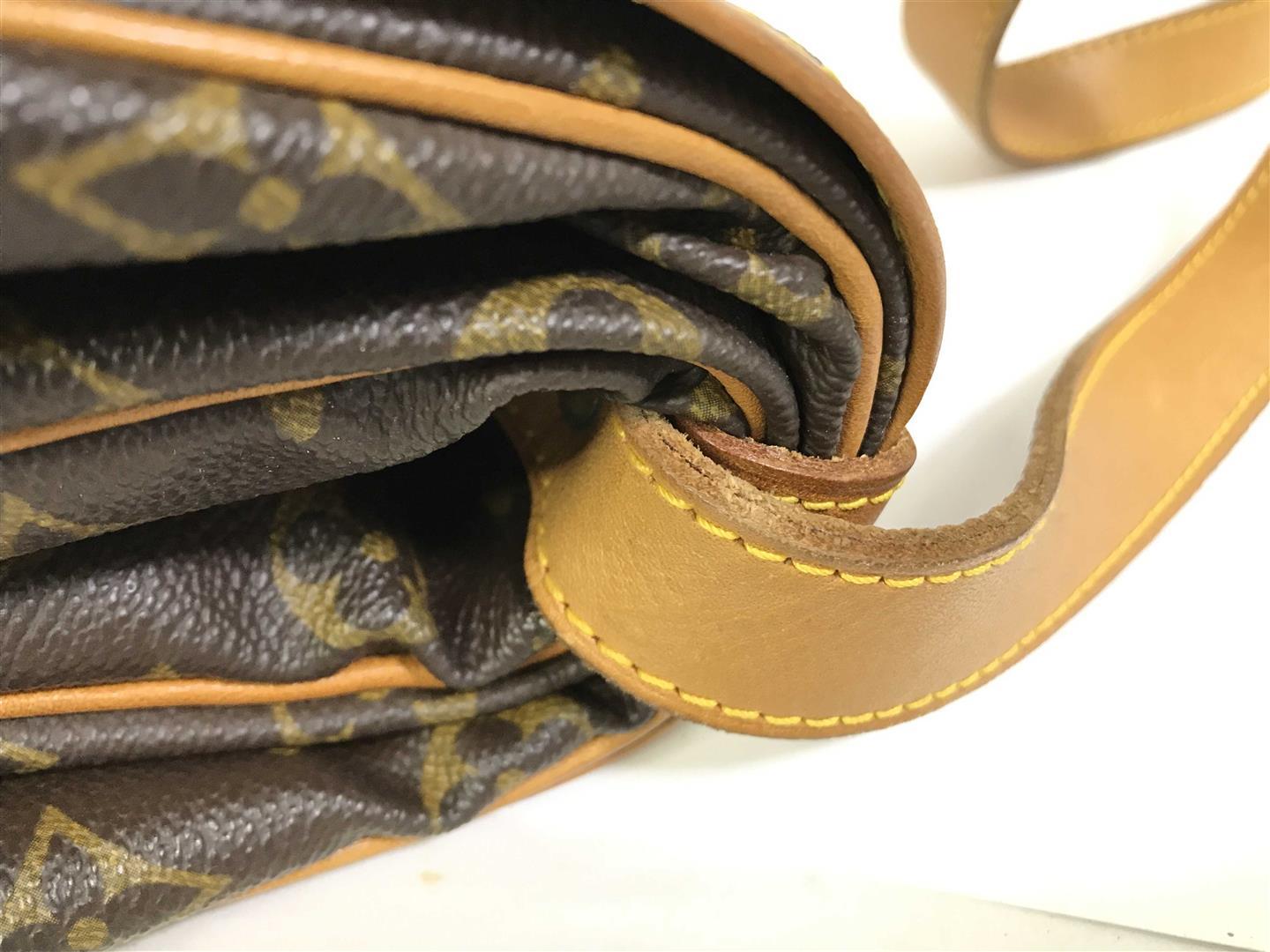 Louis Vuitton Monogram Saumur 35