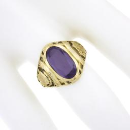 Collectible Antique 14k Yellow Gold Oval Bezel Set Amethyst Detailed Class Ring