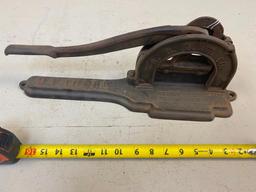 Griswold S.C.W.W. CC. Triumph tobacco cutter