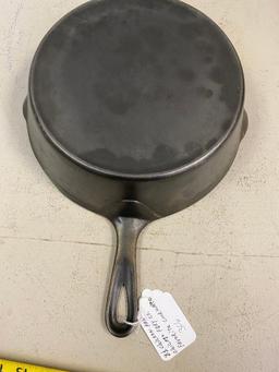 #8..., chicken pan Chicago Hardware Co. favorite cookware