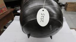 Early 10 quart Bean Pot