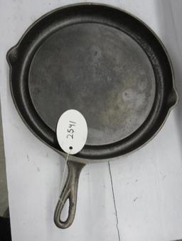 Wagner #1102A Greaseless Frying Skillet, not easy to find