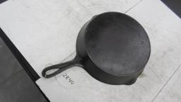 Early Wagner #8 Cast Iron Skillet