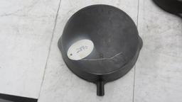 Erie #8 Skillet, missing wooden handle