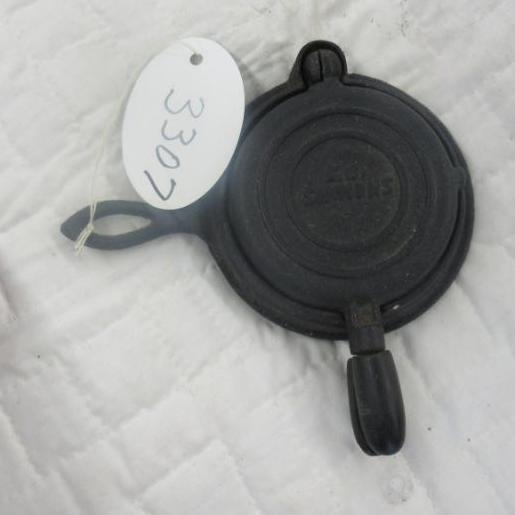 Minature Waffle Iron EC Simmons Pre Keen Kutter Rare