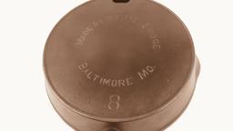 W.E. Beve Ridge #8 Grease less skillet