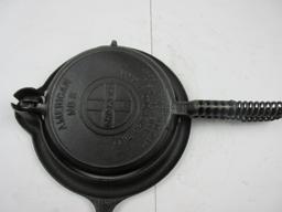 Griswold Large Block #8 Low Base Waffle Iron