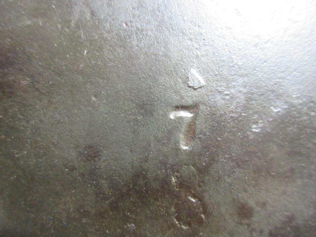 Favorite #7 Ghost mark 8 Flat bottom with lid