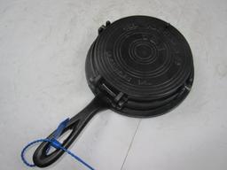 Orr-Painter and Co. 708 Waffle Maker