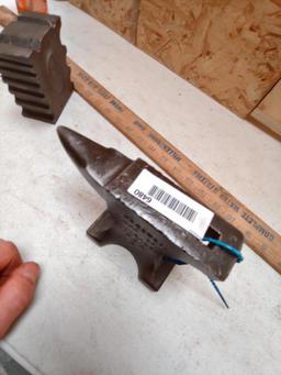 Indestro 6lb mini Anvil