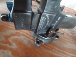 Columbian 4 1/2 Bench Vise