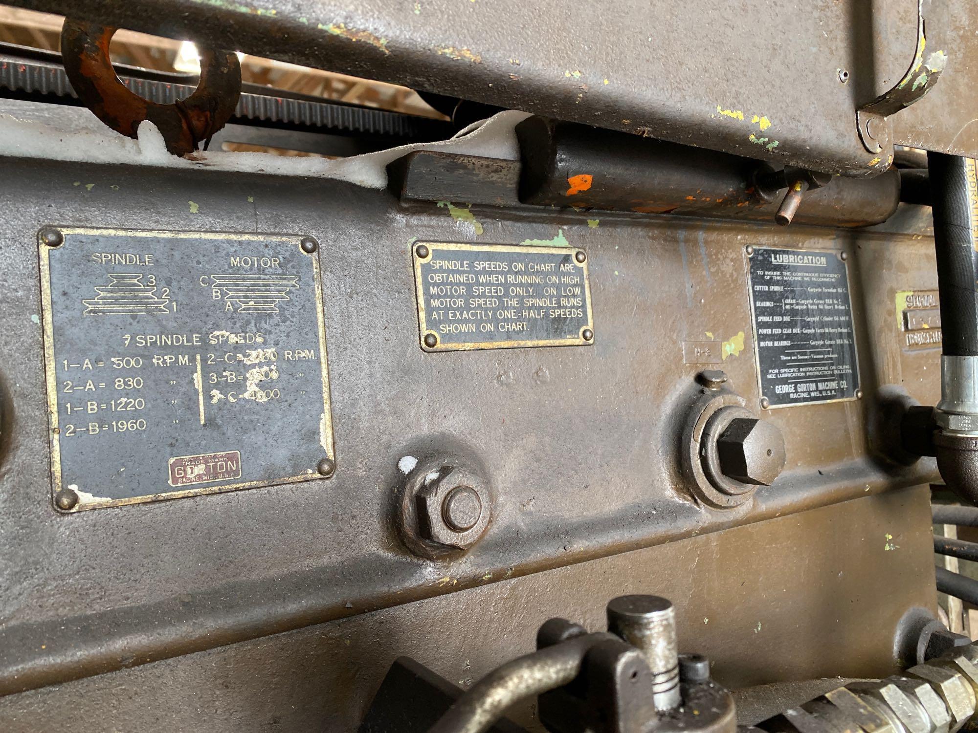 (16878)- Gorton milling machine