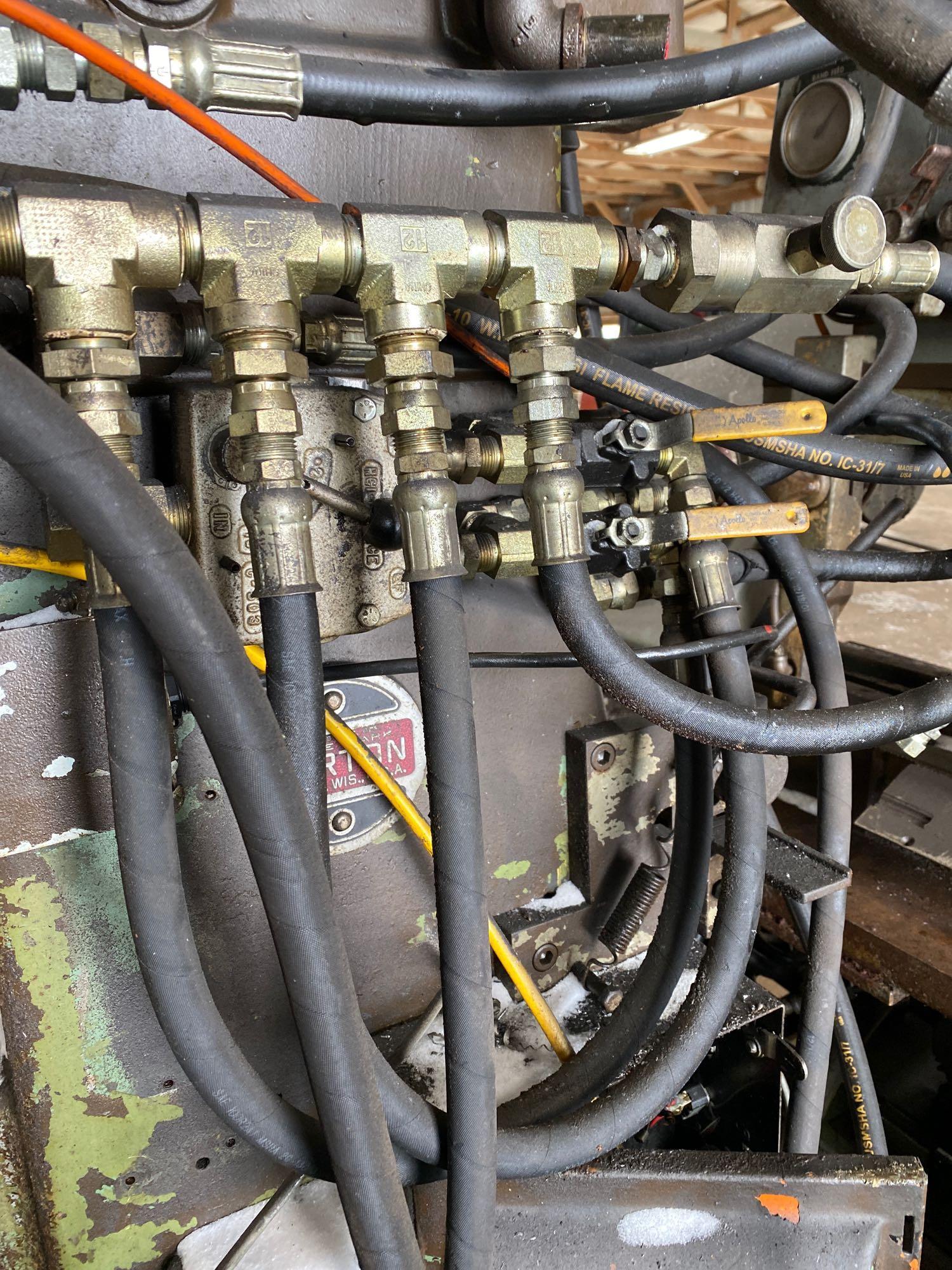 (16878)- Gorton milling machine