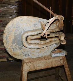 (16846)- ROTEX MULTI-STATION HAND PUNCH