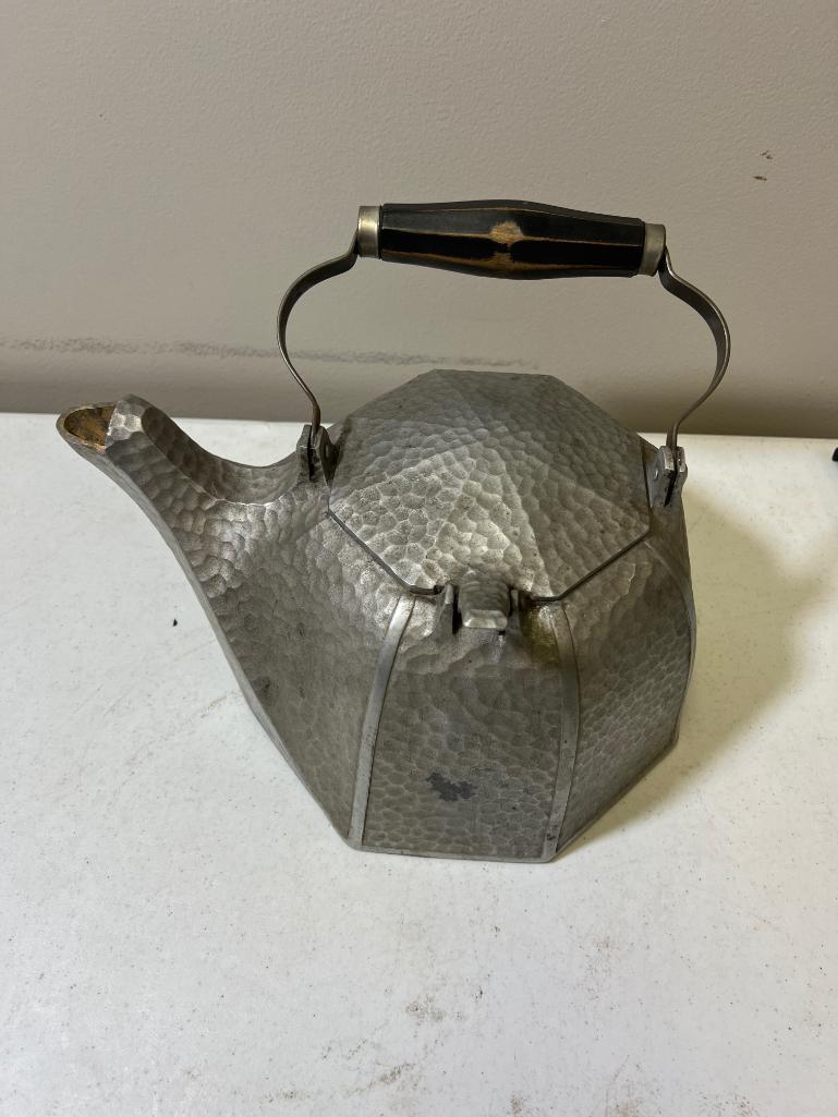 Wagnerware Hammered Aluminum 5 Quart Tea Kettle