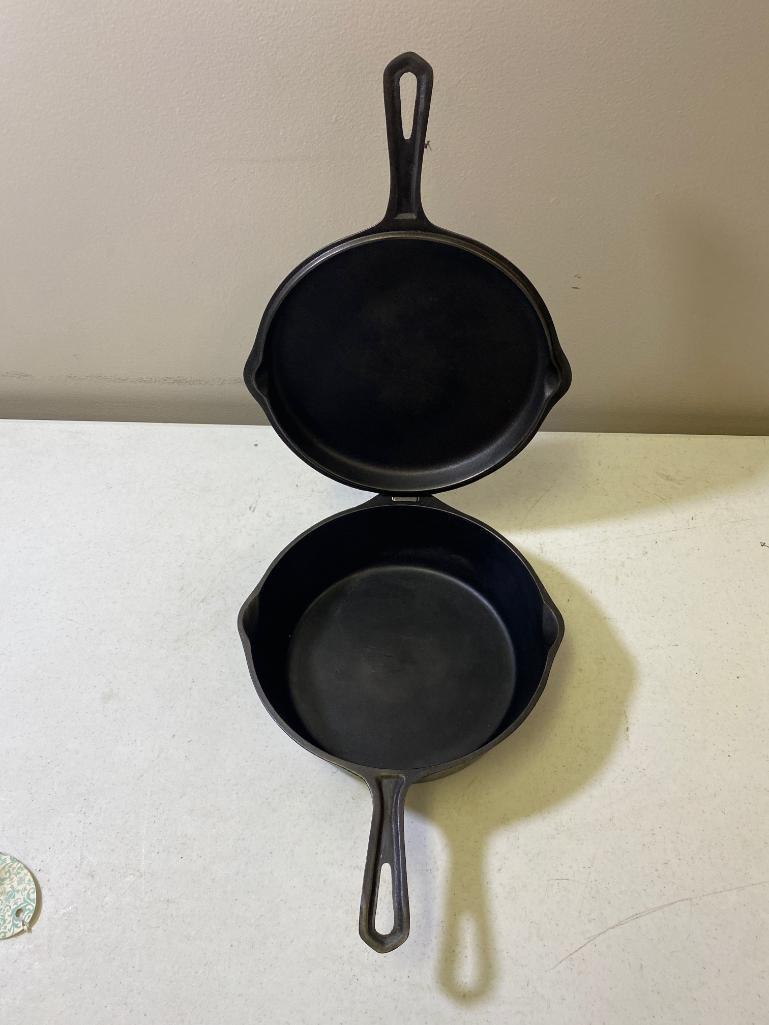 Lodge 4 In 1 Star Chicken Fryer With Hinged Lid Double Skillet