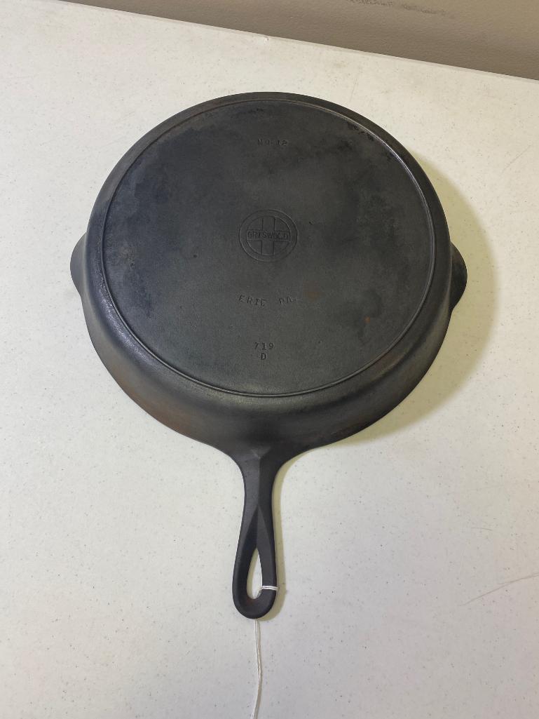 Griswold No. 12 Small Block Logo Cast Iron Skillet, mold 719D, w/ heat ring