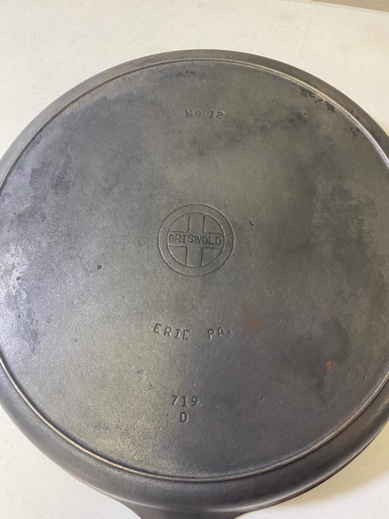 Griswold No. 12 Small Block Logo Cast Iron Skillet, mold 719D, w/ heat ring