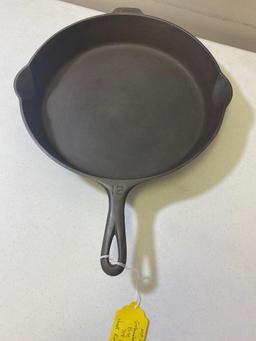 Griswold No. 12 Small Block Logo Cast Iron Skillet, mold 719D, w/ heat ring