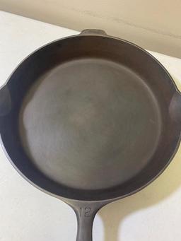 Griswold No. 12 Small Block Logo Cast Iron Skillet, mold 719D, w/ heat ring