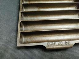 Erie #22-954 corn bread and 74H Handled Corn bread pan
