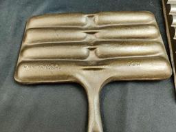 Erie #22-954 corn bread and 74H Handled Corn bread pan