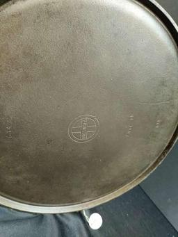 Griswold #14-618 Small Block Logo Round Griddle
