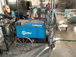 (19076)- Miller 325EFI Welder