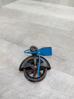 Miniature Well Pulley
