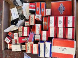 Lot of Asst. Briggs and Stratton parts, see pics for parts numbers