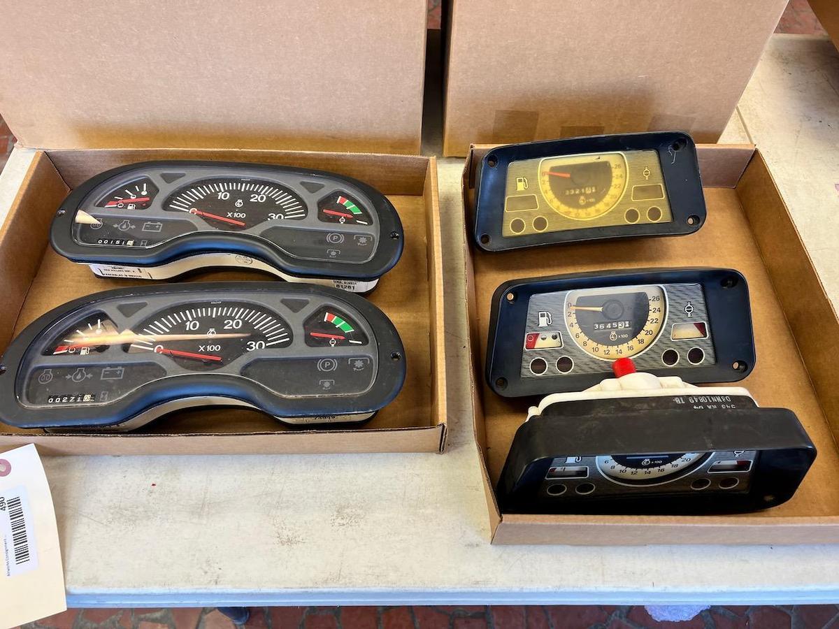 Lot of Asst. Ford/ New Holland instrument clusters, see pics for parts numbers